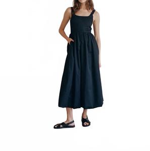 Черное макси-платье с пузырьковым подолом By Together