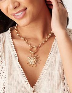 Ожерелье с массивной цепочкой и подвеской в виде солнца из матового золота Asos Design