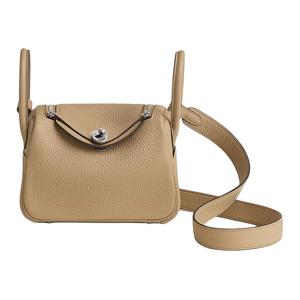 Сумка кросс-боди мини lindy clemence bullock leather женская s2 trench coat beige HERMES, K Stamp