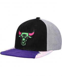 Мужская черно-розовая кепка Snapback Chicago Bulls Day 5 Mitchell & Ness