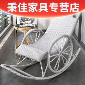FANCYCHIC Кресло-качалка из ротанга pure white с колесами