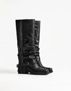 Ботинки Bershka Flat с бахромой черного цвета