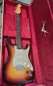 FENDER Custom Shop Vintage 1959 NOS 3-цветный Sunburst