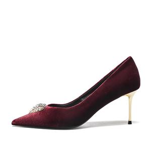 YEARCON Женские туфли на тонком каблуке красные, цвет Red