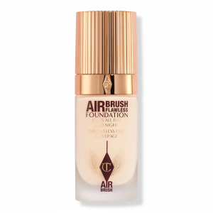 Безупречная тональная основа, нанесенная аэрографом Charlotte Tilbury, 1 Neutral (fair with neutral undertones)