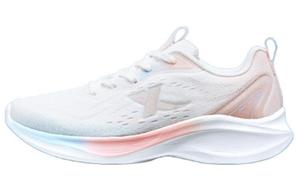 Кроссовки женские с низким верхом Sail Белый / Вишневый падающий розовый / Микроволновый синий Xtep
