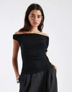 Черный облегающий топ с открытыми плечами и сборками ASOS DESIGN
