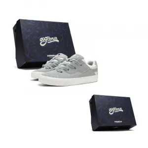 OUGLEMEN Износостойкие, легкие, дышащие и нескользящие унисекс скейтбордские кроссовки лоу топ в светло-голубой коробке, цвет Light Blue Box