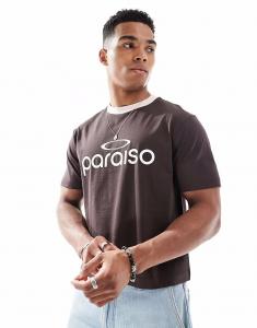 Укороченная футболка ASOS DESIGN с текстовой графикой коричневого цвета