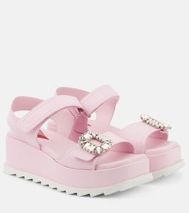 Босоножки на платформе из кожи с декором Roger Vivier, Teen Pink