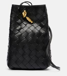 Миниатюрная кожаная сумка через плечо Jodie Intrecciato Bottega Veneta, BlackM Brass