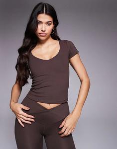 4505 Icon Мягкая на ощупь футболка с V-образным вырезом для малышей в цвете «сливовый шоколад»