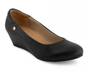 Женские кожаные туфли на танкетке черного цвета Andrea, черный