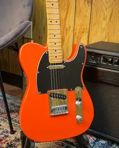 Fender Player II Telecaster кораллово-красный