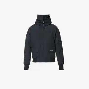 Бомбер Chilliwack с воротником-воронкой Canada Goose, черный