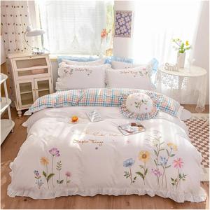 Generic Комплект постельного белья Plaid пасторальный белый с вышитыми цветами и рюшами Plaid