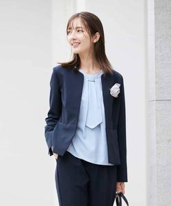 Можно стирать/Эластичная ткань/Подходит для сочетания с другой одеждой: Куртка с двойным крестом и вырезом-ключом Avv, цвет Navy