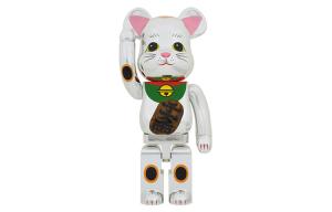 BE@RBRICK Maneki Neko серебряное покрытие светящийся