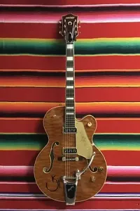 Gretsch G6120TGQM-56 Limited Edition Quilt Classic Chet Atkins 2023 - Цвет оранжевый с оттенком