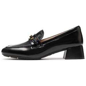 Женские туфли-лоферы цвета молочного чая на массивном каблуке высотой 4 см Staccato, Milk White