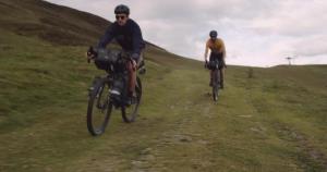 Водонепроницаемая 4-литровая велосипедная вилочная сумка Riverside IPX6 ADVT 900 series