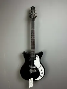 Danelectro '59XT - глянцевый черный