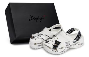 Crocs Классические сабо на платформе 811, производство Little Bear's Sweet Words, специальные женские сабо Shoe Box, черно-белые