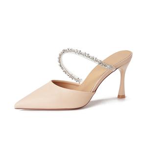 MADALLO Женские противоскользящие закрытые тапочки - нюд, цвет Nude