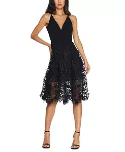 Платье Darleen Deep-V с цветочными аппликациями Dress the Population, черный