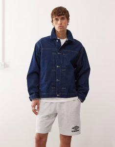 Культовые шорты серого цвета Umbro