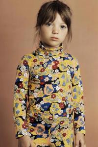 Детская хлопковая футболка с длинным рукавом "Flowers" Mini Rodini, желтый