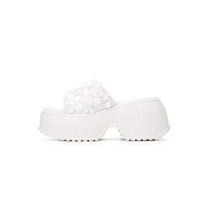 DAPHNE Тихие тапочки-шлепанцы женские белые, цвет White