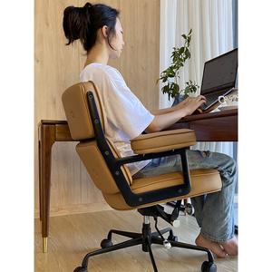 Кресло Xihao Robin, Alifye, компьютерное офисное для дома, дизайнерское поворотное, из натуральной кожи Brown top-grain leather, черные ножки, с подушкой