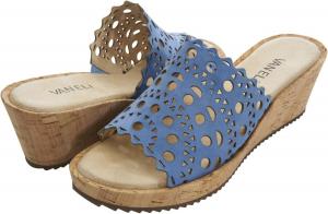 Сандалии Vaneli Cammie, цвет Azure Suede