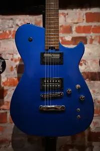 Cort MBM-2 Manson Sustainiac Металлик Синий (Подпись Мэттью Беллами)