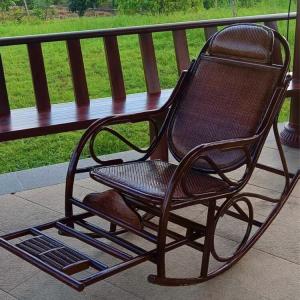 Jiajing Furniture Кресло-качалка из ротанга в цвете coffee