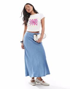 ONLY Маленькая юбка-макси из шамбре в средне-голубом цвете ONLY Petite