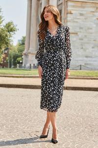 Платье футляр с точечным принтом и оборками Sosandar, черный