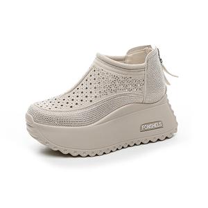 The mystery of glamour Клоги женские бежевые, цвет Beige