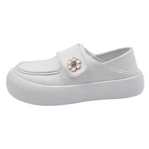 Xingdiman Женские туфли без подкладки белые, цвет White