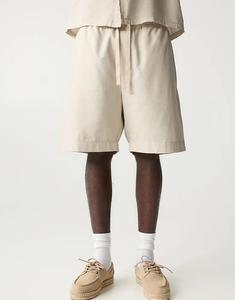 Шорты-бермуды Pull&Bear из льняной смеси бежевого цвета