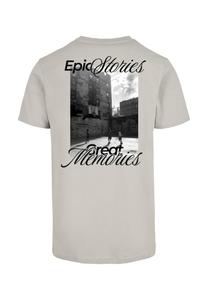 Футболка с принтом EPIC STORIES GREAT MEMORIES Mister Tee, светло-серый
