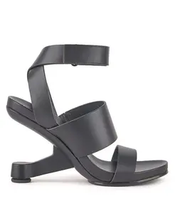 Сандалии Womens Eamz Hana United Nude, черный