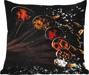 Подушка для улицы - Специи - Ложка - Соль - Специи - Черная - 50x50 см - Водонепроницаемая - Подушка для отдыха - Удобная - Подушка с рисунком MuchoWow