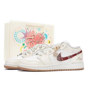 Женские кроссовки Air 1 Abrasion Resistant Low top Vintage Jordan, экрю красный