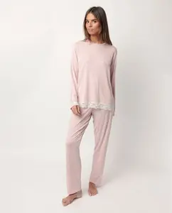 Длинная женская пижама из вискозного трикотажа розового цвета Admas