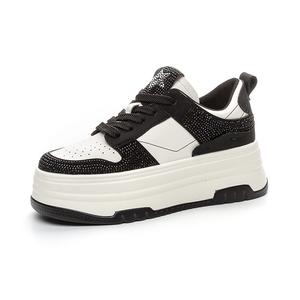 TAFN Низкие женские кроссовки черного цвета