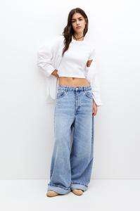 Укороченная футболка в рубчик Pull And Bear, белый