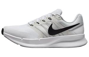 Кроссовки Run Swift 3 'White Black' Nike