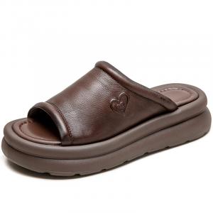 Шлепанцы женские Mata, черный